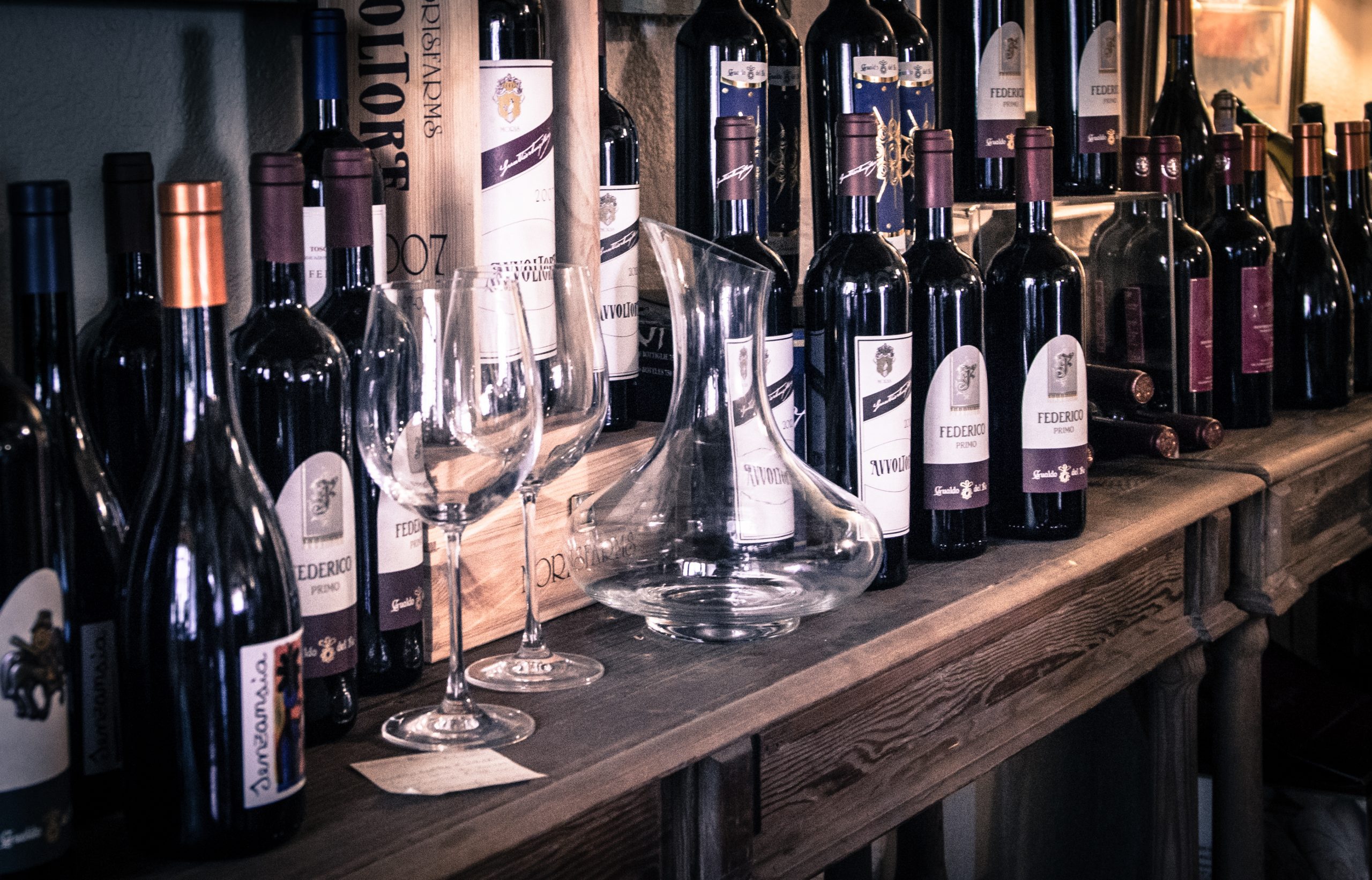 Qu’est-ce qu’une cave à vin de service ? 1 Qu’est-ce qu’une cave à vin de service ? 1