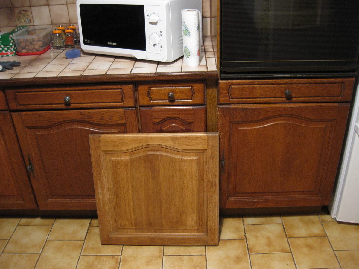 Comment nettoyer les meubles de cuisine en bois vernis ? MamanSanta