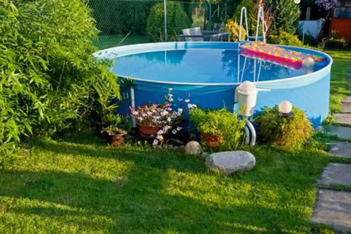 Puis-je vider ma piscine dans mon jardin ? 1