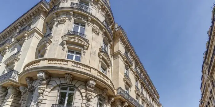 Quelles sont les caractéristiques du style haussmannien ? 1 Quelles sont les caractéristiques du style haussmannien ? 1